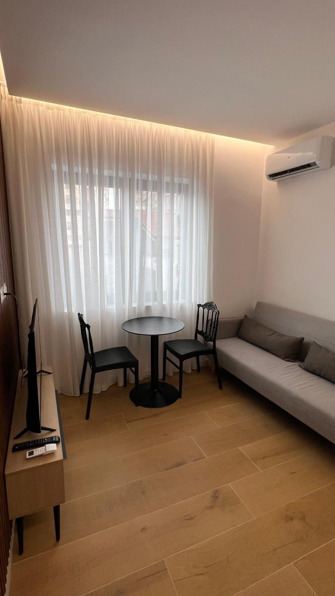 Tirana Central Apartments Buitenkant foto